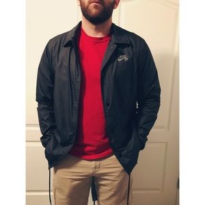 BRAND NEW Nike Windbreaker